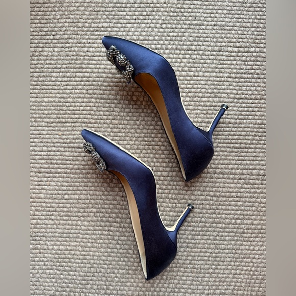 Manolo Blahnik Hangisi Navy Blue Satin 70mm heels. - Picture 2 of 8